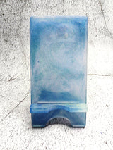 Support de Téléphone en Résine Époxy Ocean Frost | Support Cellulaire Fait Main | Décor Bureau Unique | Cadeau Original | Accessoire Téléphone